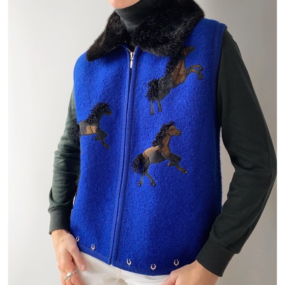 Vintage Jackets & Blazers - ‼️SOLD‼️ Vintage embroidered horses wool sweater vest with faux fur collar